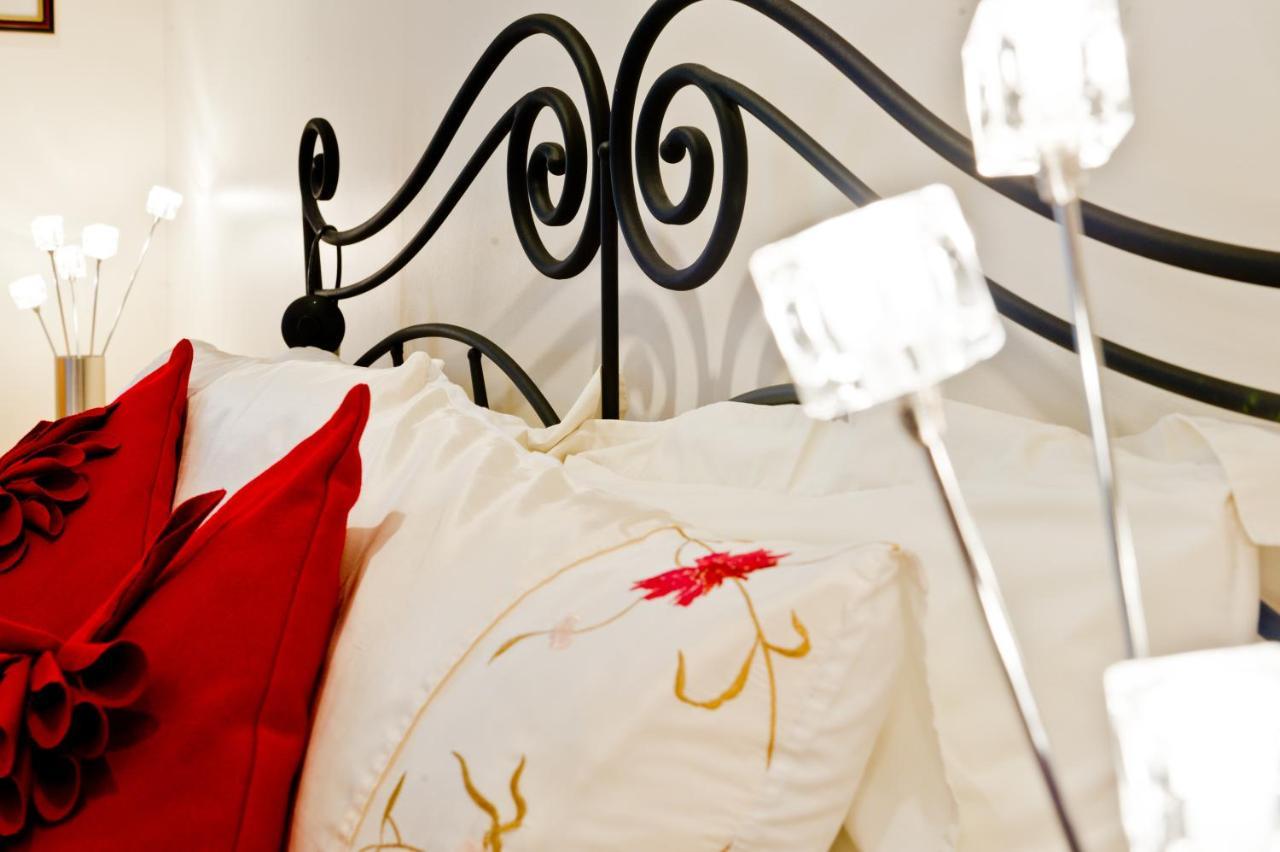 Watermark Apartments Γουίτμπι Δωμάτιο φωτογραφία