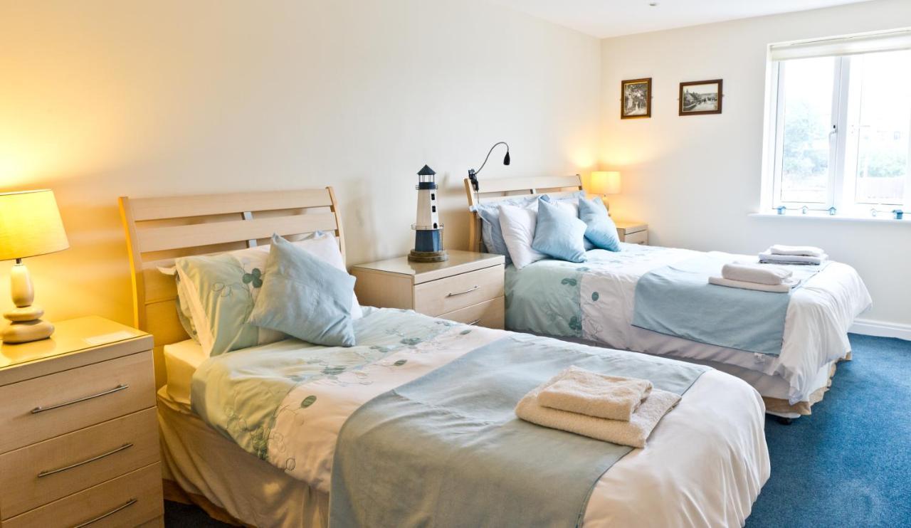 Watermark Apartments Γουίτμπι Δωμάτιο φωτογραφία